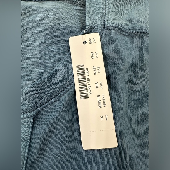 Men’s J Crew Factory Long Sleeve Crew Shirt - Picture 3 of 3